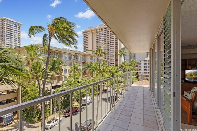 2115 Ala Wai Blvd Unit 501, Honolulu, HI 96815 - balcony featuring central AC unit