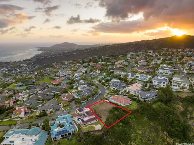 804 Moaniala St, Honolulu, HI 96821