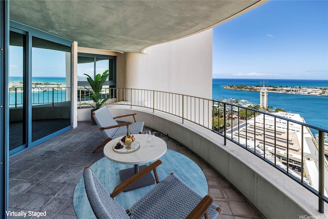 66 Queen St Unit 2904, Honolulu, HI 96813 - balcony with a water view