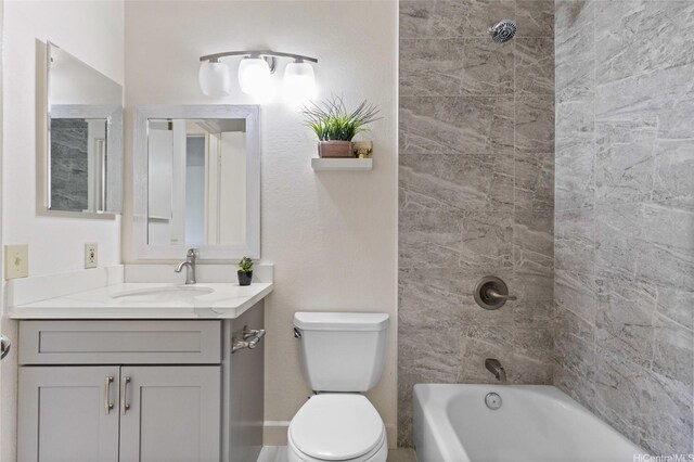 91-1040 Puamaeole St Unit 13R, Ewa Beach, HI 96706 - bathroom featuring vanity, toilet, and shower / tub combination