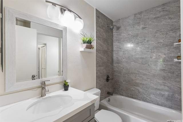 91-1040 Puamaeole St Unit 13R, Ewa Beach, HI 96706 - full bath featuring vanity, toilet, and tub / shower combination