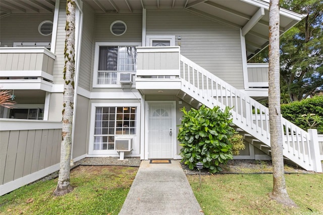 46-1032 Emepela Way Unit 13A, Kaneohe, HI 96744 - property entrance featuring a yard