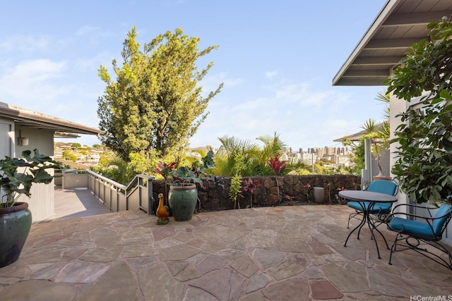 2106 Keeaumoku St, Honolulu, HI 96822 - view of patio