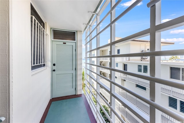 2943 Kalakaua Ave Unit 606, Honolulu, HI 96815 - entrance to property featuring a balcony