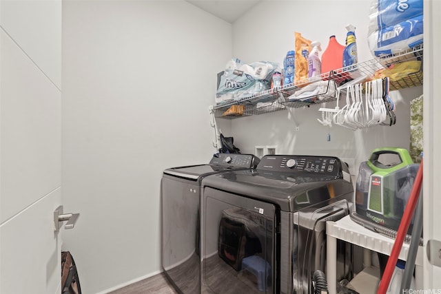 91-1774 Kohanahana Loop, Ewa Beach, HI 96706 - laundry area with separate washer and dryer and wood finished floors