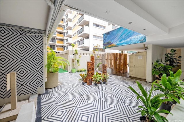 2463 Kuhio Ave Unit 607, Honolulu, HI 96815 - view of patio featuring a balcony
