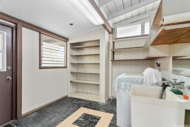45-258 Halemuku Pl, Kaneohe, HI 96744 - washroom with a sink