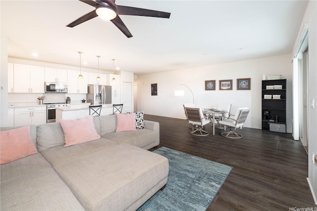 91-3575 Kauluakoko St Unit 3301, Ewa Beach, HI 96706 - living room featuring dark wood-style floors, ceiling fan, and recessed lighting