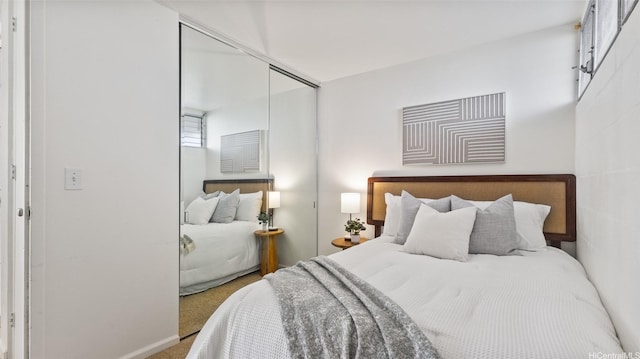 949 Ala Nanala St Unit 1201, Honolulu, HI 96818 - carpeted bedroom featuring a closet