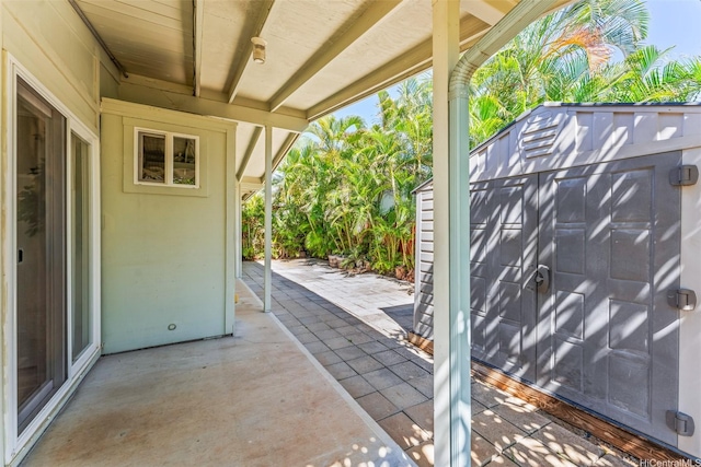 3037 Hinano St, Honolulu, HI 96815 - view of patio / terrace