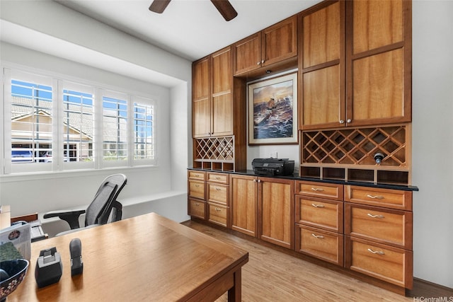 91-818 Lualai St Unit 69, Ewa Beach, HI 96706 - bar area featuring healthy amount of natural light, light wood-style floors, and ceiling fan