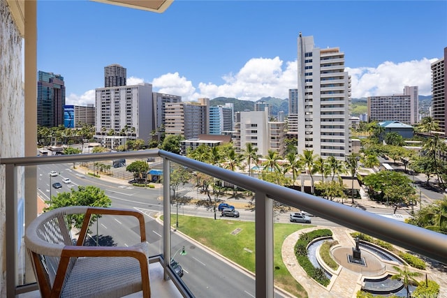 2045 Kalakaua Ave Unit 618, Honolulu, HI 96815 - balcony featuring a city view