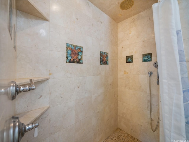 58-015 Maika Pl, Haleiwa, HI 96712 - bathroom with a tile shower