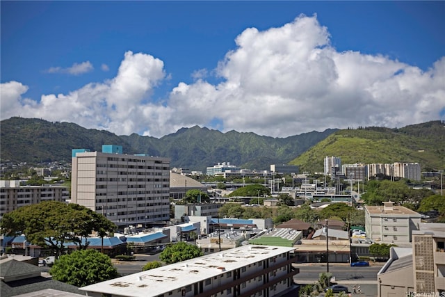 2724 Kahoaloha Ln Unit 902, Honolulu, HI 96826 - view of mountain backdrop featuring nearby urban area