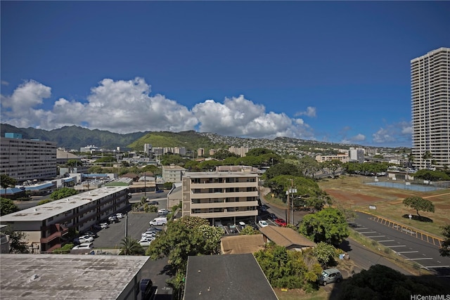 2724 Kahoaloha Ln Unit 902, Honolulu, HI 96826 - view of urban area featuring a mountain backdrop