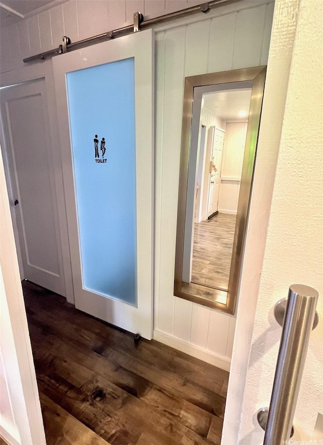91-1708 Bond St, Ewa Beach, HI 96706 - foyer entrance featuring dark wood-type flooring and a barn door