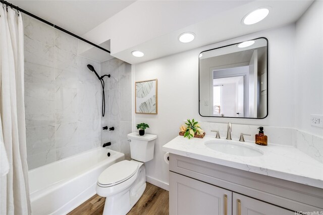 906 Lehua Ave Unit C301, Pearl City, HI 96782 - bathroom with shower / bath combination with curtain, vanity, toilet, wood finished floors, and recessed lighting