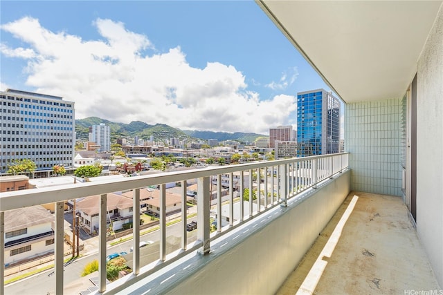 1122 Elm St Unit 809, Honolulu, HI 96814 - balcony featuring a view of city and a mountain view