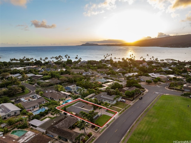 464 Poipu Dr, Honolulu, HI 96825 - aerial perspective of suburban area with a large body of water and property parcel outlined