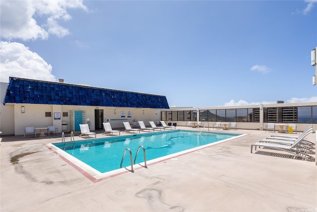 400 Hobron Ln Unit 2412, Honolulu, HI 96815 - community pool featuring a patio