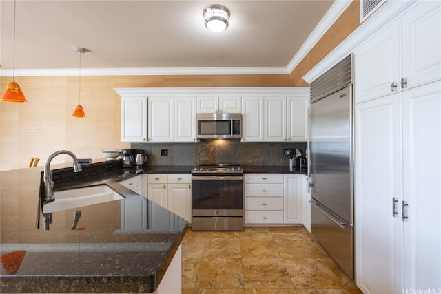 92-1037D Koio Dr Unit M1-4, Kapolei, HI 96707 - kitchen featuring stainless steel appliances, a sink, white cabinets, ornamental molding, and pendant lighting