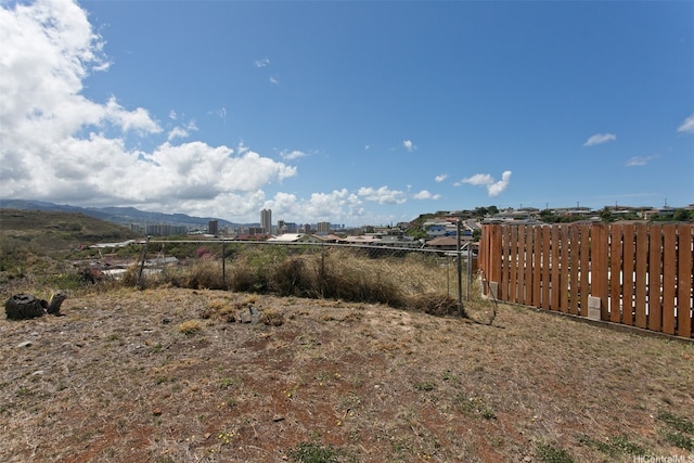 3516 Ala Aloalo Pl, Honolulu, HI 96818 - view of yard featuring a mountain view