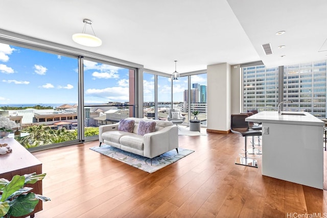 1555 Kapiolani Blvd Unit 907, Honolulu, HI 96814 - photo 1