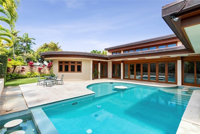 4498 Pahoa Ave, Honolulu, HI 96816 - outdoor pool with a patio