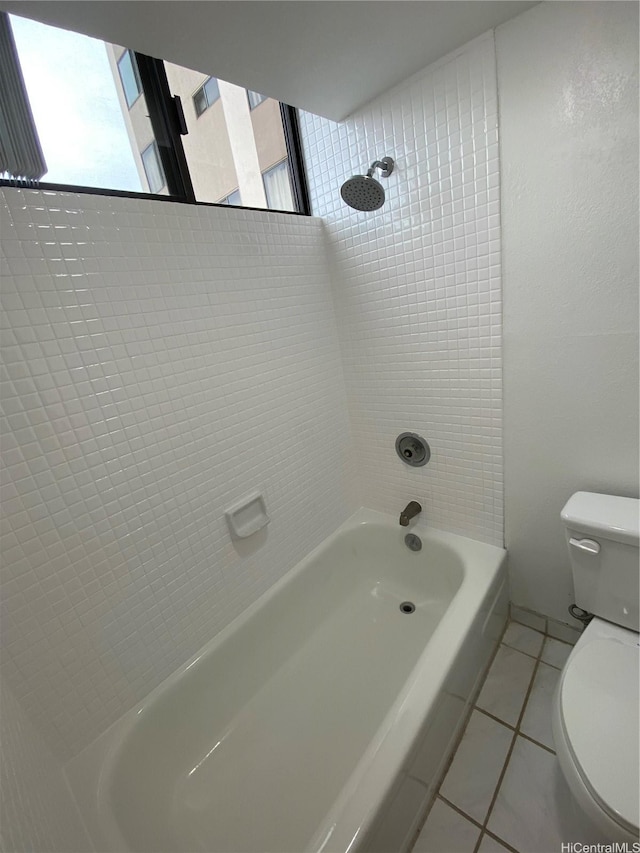 98-501 Koauka Loop Unit A1008, Aiea, HI 96701 - full bath with toilet, tile patterned floors, and shower / washtub combination
