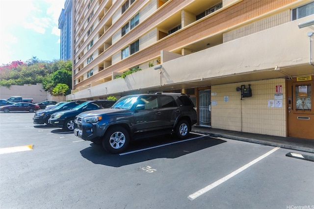 801 Ala Nioi Pl Unit 706, Honolulu, HI 96818 - view of uncovered parking lot