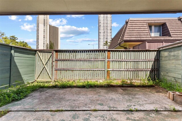 98-297 Ualo St Unit W1, Aiea, HI 96701 - view of patio