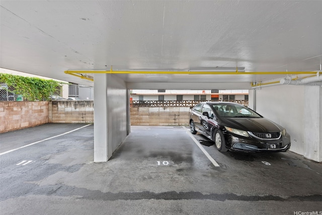 636 Nalanui St Unit 302, Honolulu, HI 96817 - view of parking deck