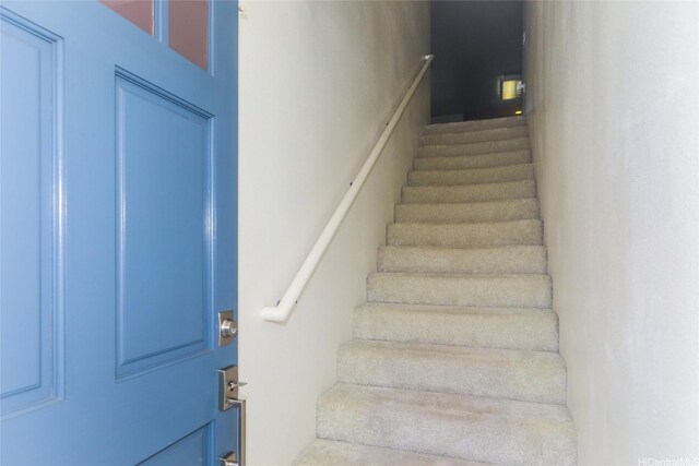 95-955 Ukuwai St Unit 1703, Mililani, HI 96789 - view of stairs