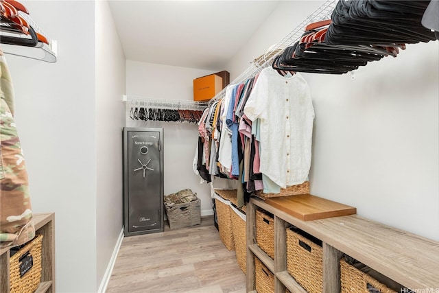91-1160 Kamakana St Unit 609, Ewa Beach, HI 96706 - walk in closet with light wood finished floors