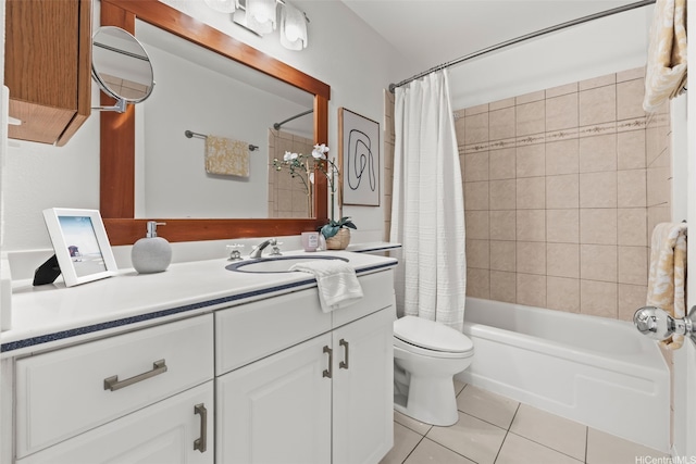 44-140-5MUIPL Mui Pl Unit 2705, Kaneohe, HI 96744 - bathroom featuring tile patterned floors, vanity, toilet, and shower / bath combo