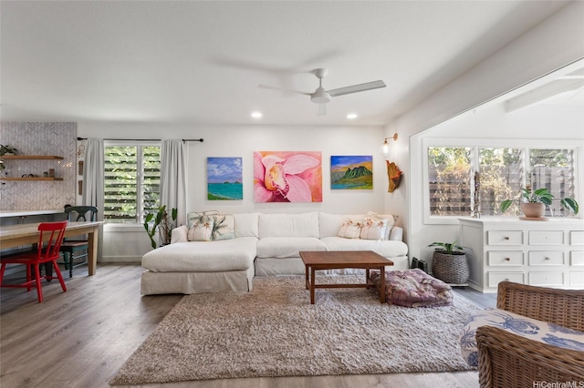 515 Keolu Dr Unit H, Kailua, HI 96734 - living area featuring wood finished floors, a ceiling fan, and recessed lighting