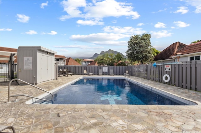 515 Keolu Dr Unit H, Kailua, HI 96734 - community pool with a patio area