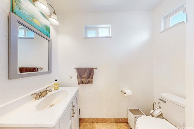 91-215 Keonekapu Pl, Ewa Beach, HI 96706 - half bath with toilet, vanity, and baseboards