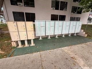 87-130 Helelua St Unit E102, Waianae, HI 96792 - surrounding community featuring mail area