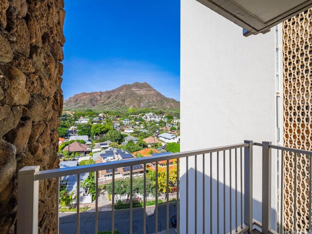 3015 Kalakaua Ave Unit 901, Honolulu, HI 96815 - balcony with a mountain view and a residential view
