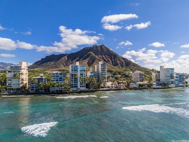 3015 Kalakaua Ave Unit 901, Honolulu, HI 96815 - water view featuring a mountainous background