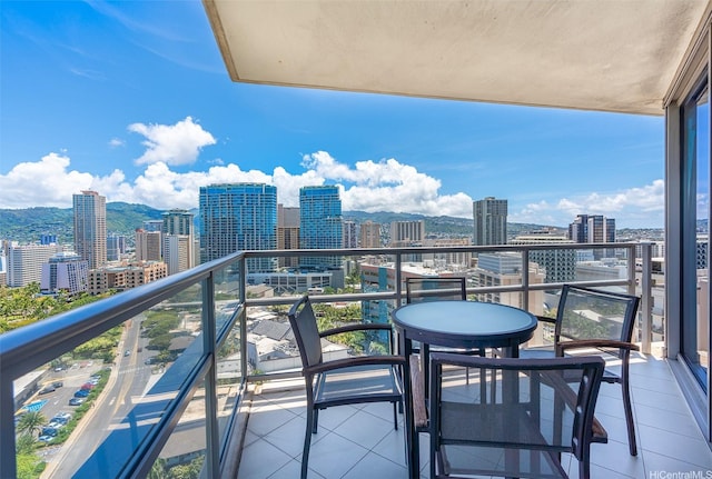 223 Saratoga Rd Unit 2203, Honolulu, HI 96815 - balcony featuring a view of city