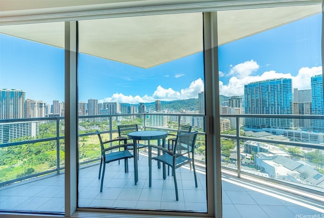 223 Saratoga Rd Unit 2203, Honolulu, HI 96815 - balcony featuring a view of skyline