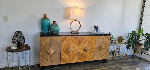 2240 Kuhio Ave Unit 905, Honolulu, HI 96815 - detailed view of baseboards and wood finished floors