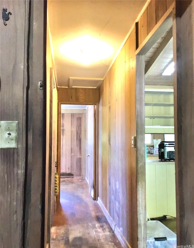 2550 Ipulei Way, Honolulu, HI 96816 - hallway with concrete floors and wood walls