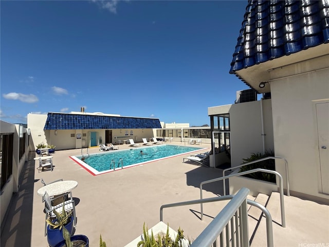 400 Hobron Ln Unit 2114, Honolulu, HI 96815 - community pool featuring a patio