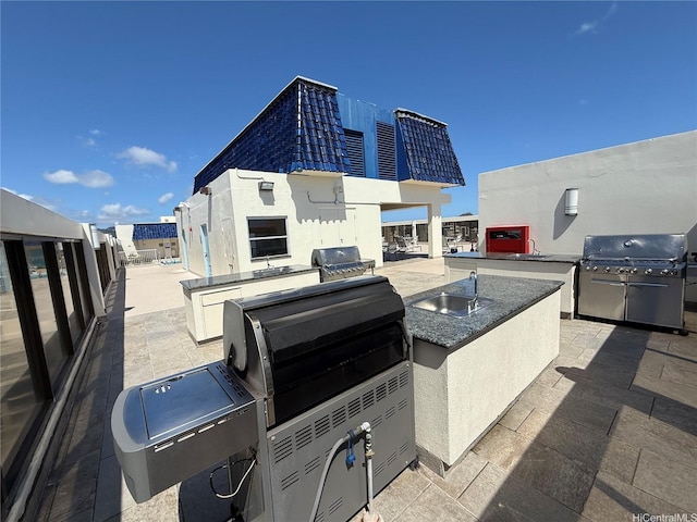 400 Hobron Ln Unit 2114, Honolulu, HI 96815 - view of patio with a sink