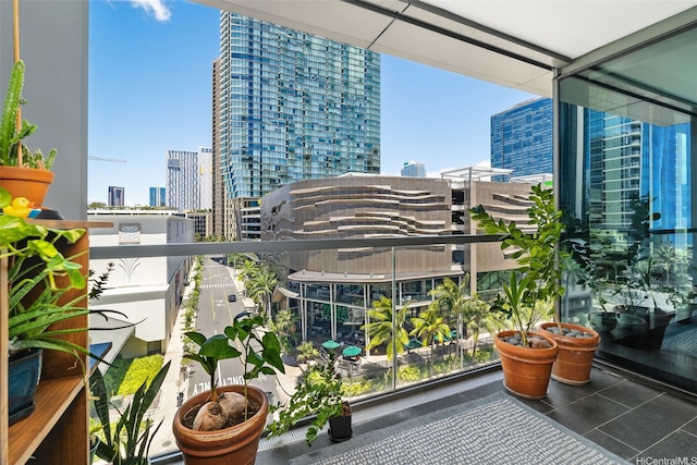 1108 Auahi St Unit 507, Honolulu, HI 96814 - balcony featuring a view of city