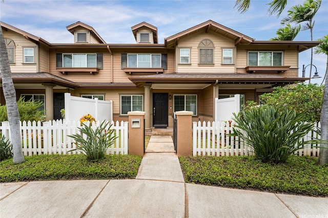 91-2070 Kaioli St Unit 4403, Ewa Beach, HI 96706 - view of property with a fenced front yard