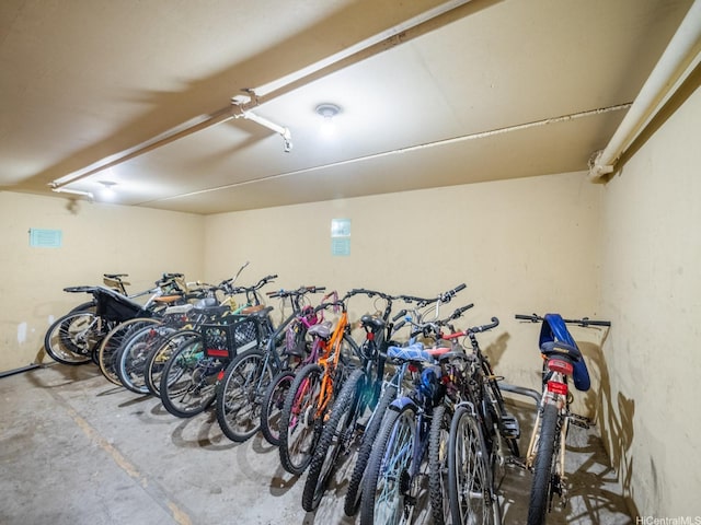 710 Lunalilo St Unit 402, Honolulu, HI 96813 - view of garage